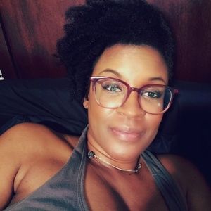 Meet your Posher, Felicia